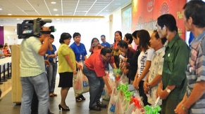 Tet Outreach